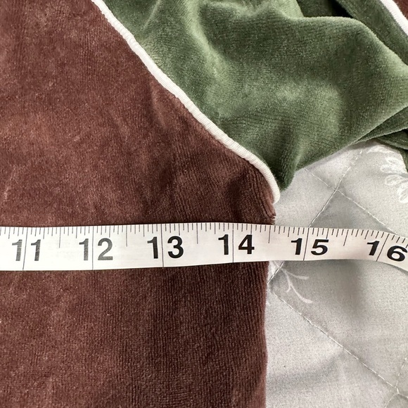 iets Fran’s Urban Outfitters Kristen Velour Romper, Size Small - Picture 8 of 8